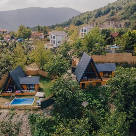 Chalet Bungalow With Private Pool And Backyard In